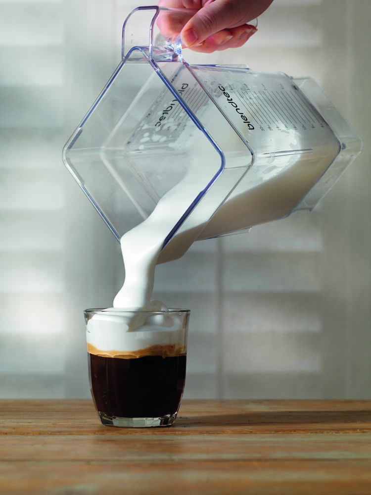 https://sweetbird.com/wp-content/uploads/2019/04/Cold-Foam-Pouring-B.jpg